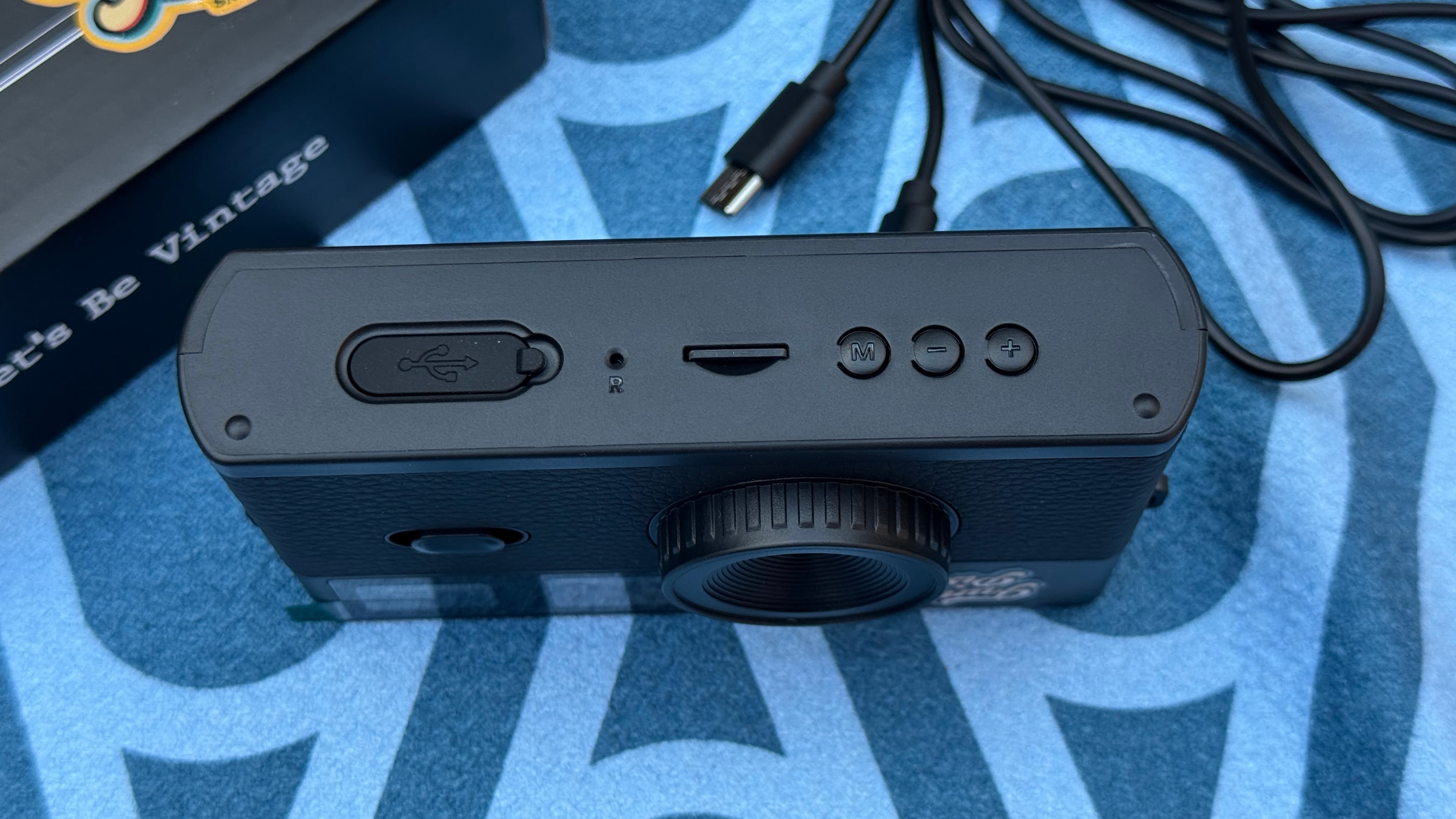 Premium Black thumbnail 3